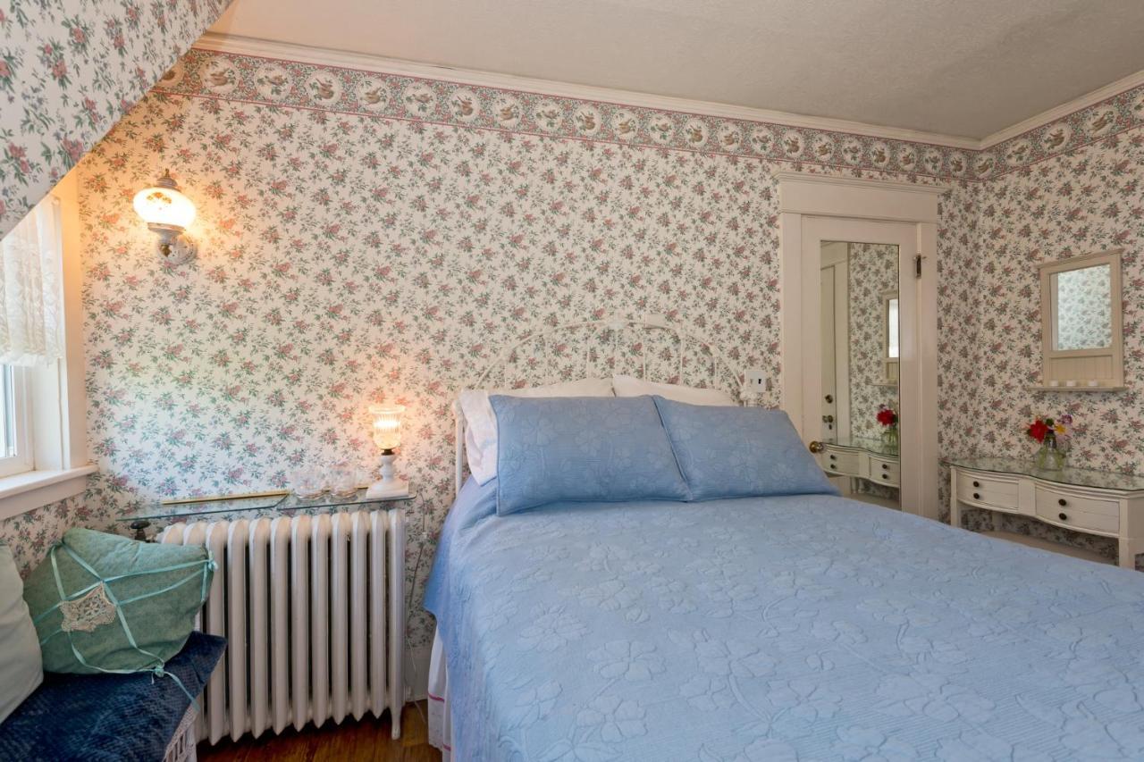 Five Seasuns Bed And Breakfast Порт-Анджелес Экстерьер фото