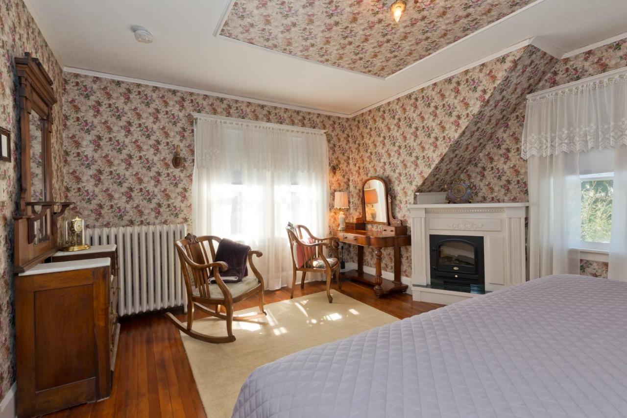 Five Seasuns Bed And Breakfast Порт-Анджелес Экстерьер фото